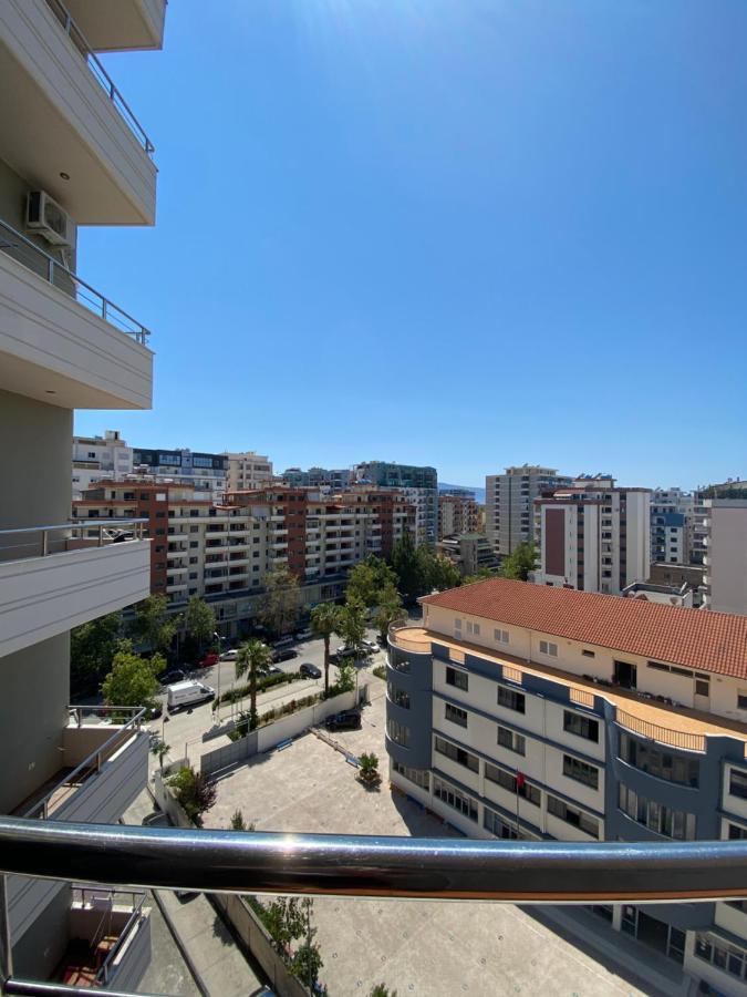 Gerald'S Central Apartments Vlorë Exteriör bild