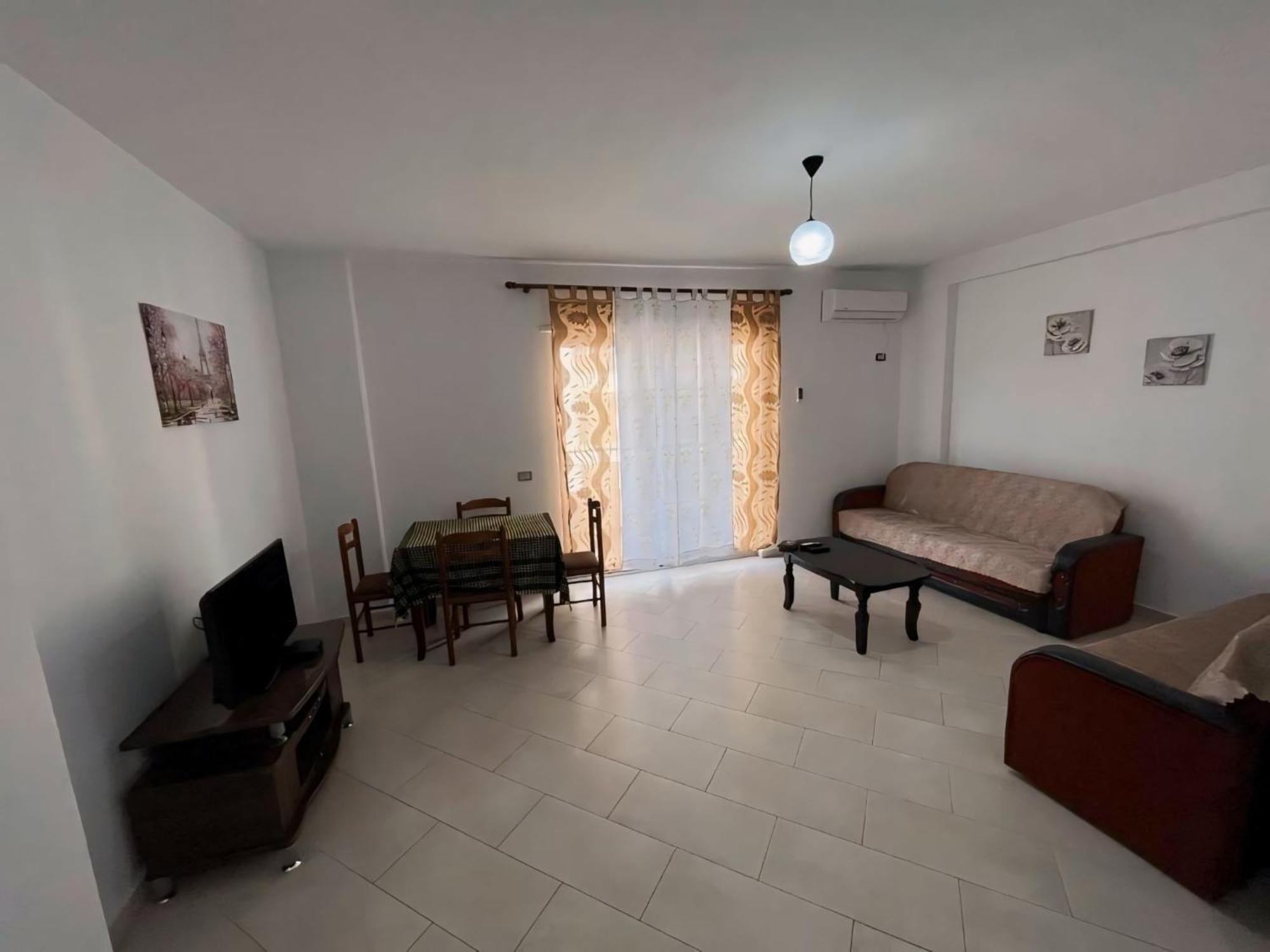 Gerald'S Central Apartments Vlorë Exteriör bild